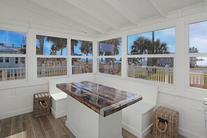 Maison, plusieurs lits (Carolines Cottage) | Terrasse/Patio