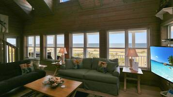 House, Multiple Beds (Coastawhile) | Living area