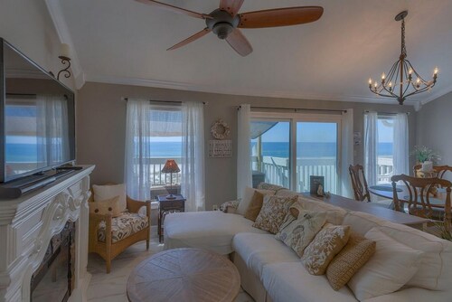 The Posh Pearl by Pristine Properties