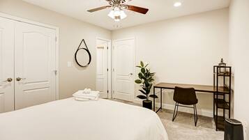 2 bedrooms, desk, iron/ironing board, free WiFi