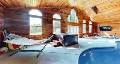 Hidden Acres Escape: A Bluegrass Retreat