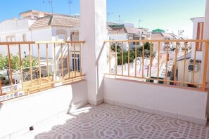 Property grounds - manewelacasa (torrevieja)
