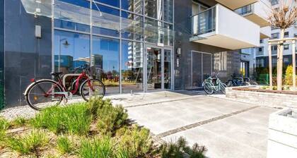 Modern Apartment | Parking | Balcony | Close to the Beach