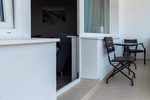 Terrace/patio - Quadratum Gdańsk | Large Apartment with Balcony and Desk (Gdansk)