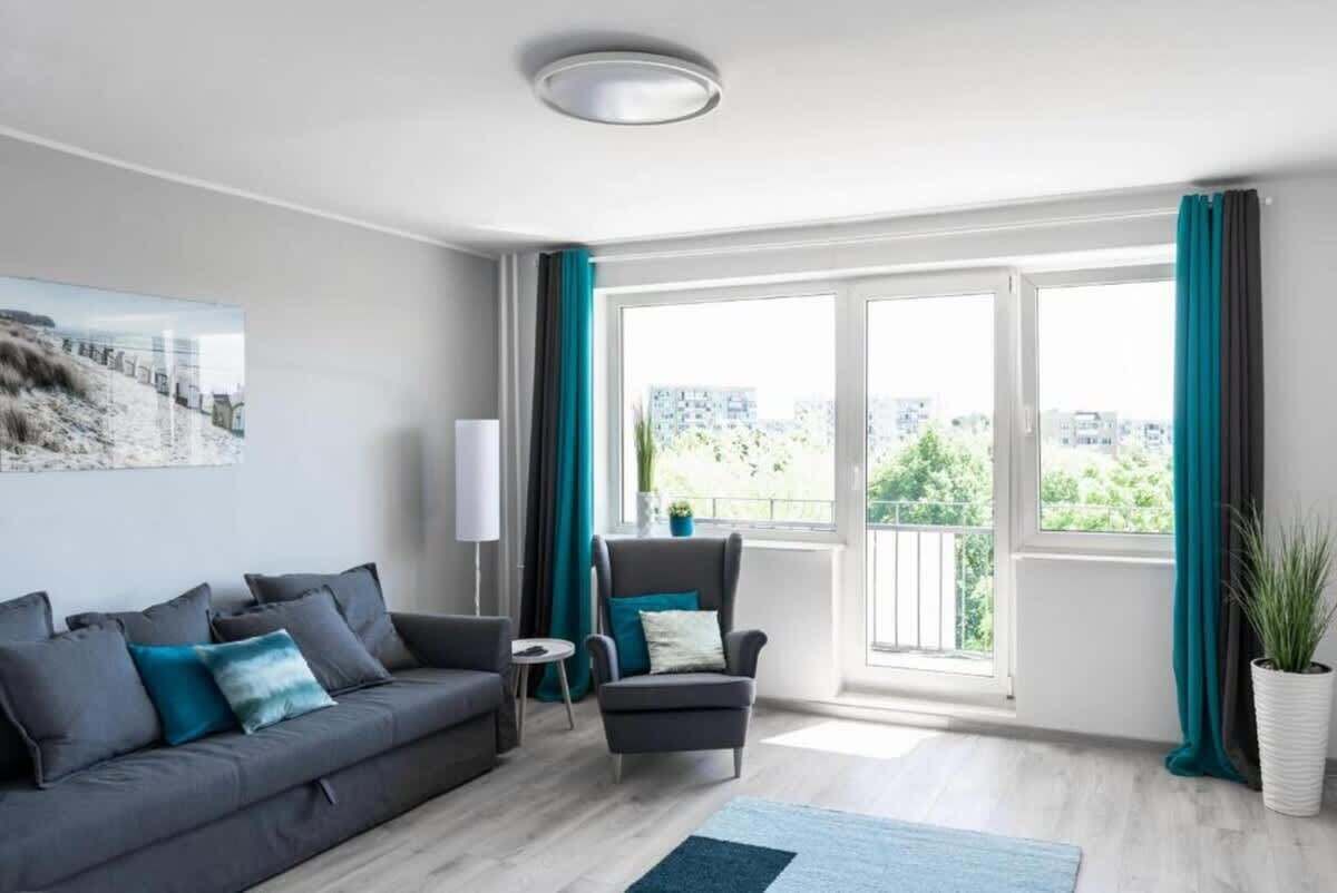 Téléviseur, bureau