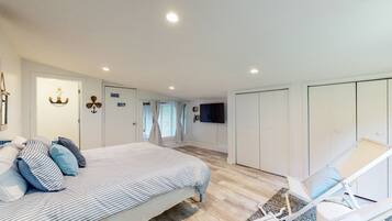 3 bedrooms, free WiFi, bed sheets
