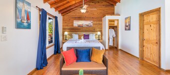 Hotel and Dive Center Roatan Yacht Club