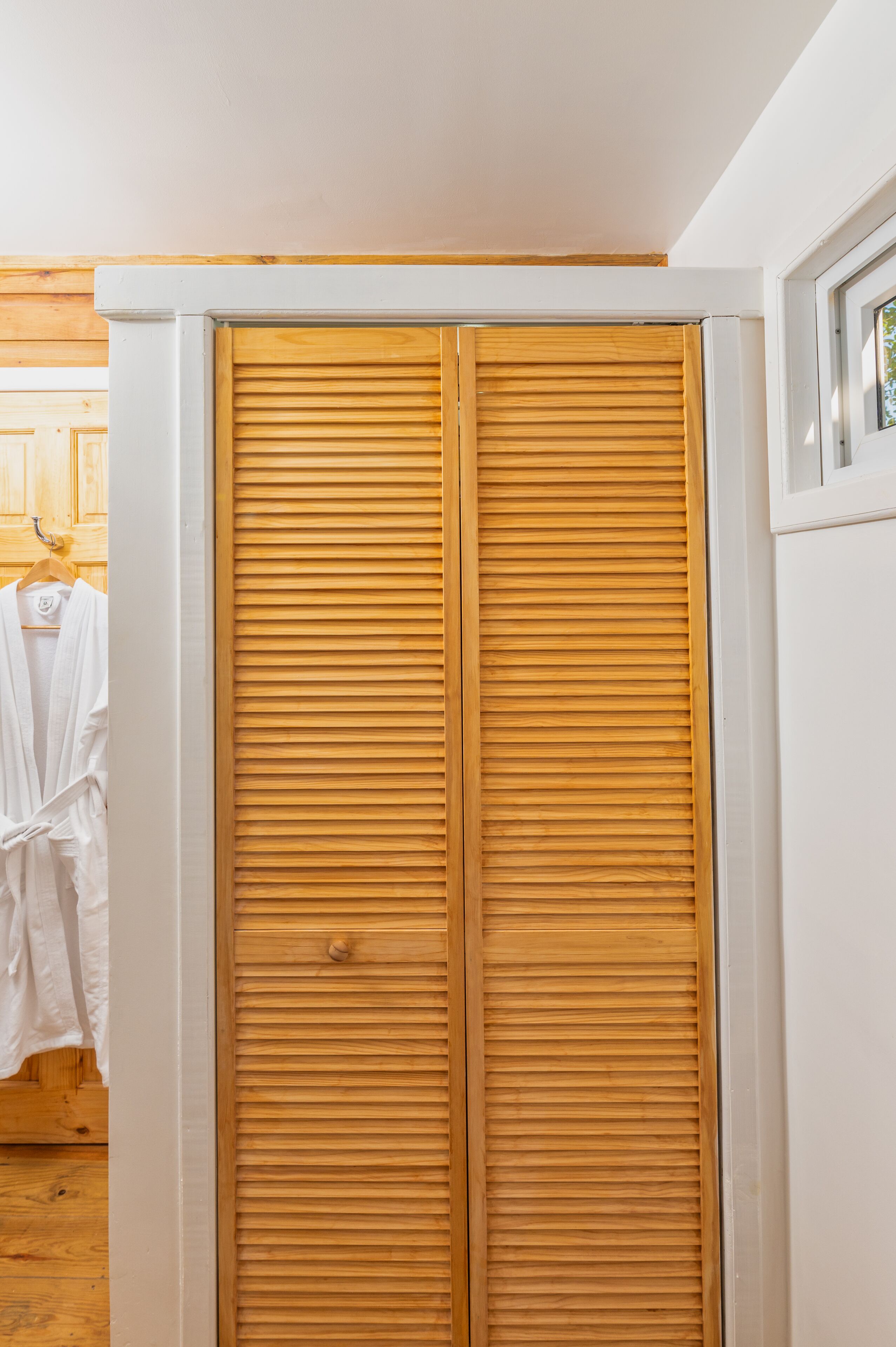 1 bedroom, premium bedding, memory-foam beds, in-room safe