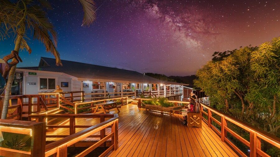 Hotel and Dive Center Roatan Yacht Club