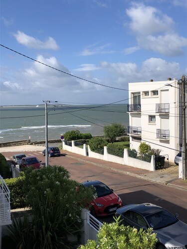 Family home with sea view