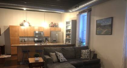 Downtown New Castle Indiana Condo Available for short-term and long-term stays.