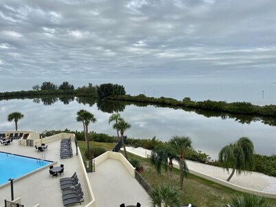 Serene 1 Bed/1 Bath Condo on Gulf Coast with Resort-Style Amenities
