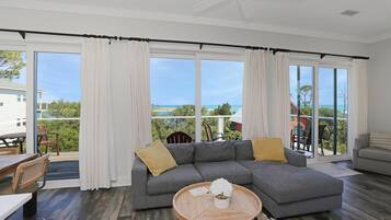 House, Multiple Beds (Fishermans Cove) | Living area