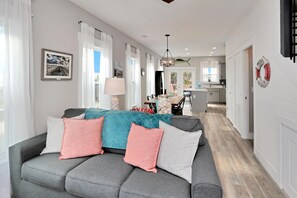 Casa, letti multipli (Hesed Beach Cottage) | Area soggiorno