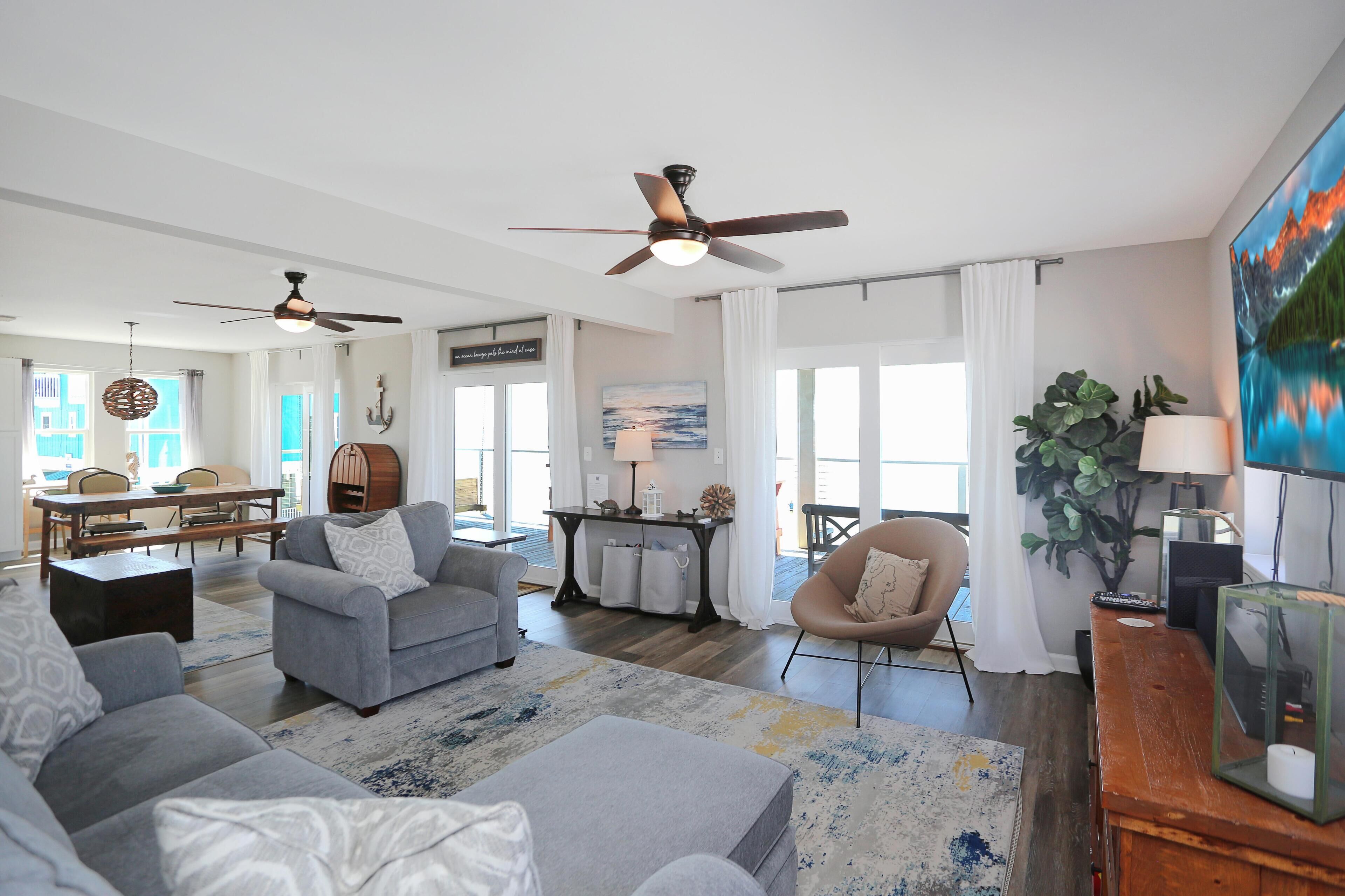 Nhà, nhiều giường (Dolphin Watch) | Khu phòng khách