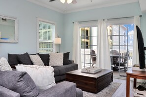 Condo, Multiple Beds (Dunes Club 1A) | Living area