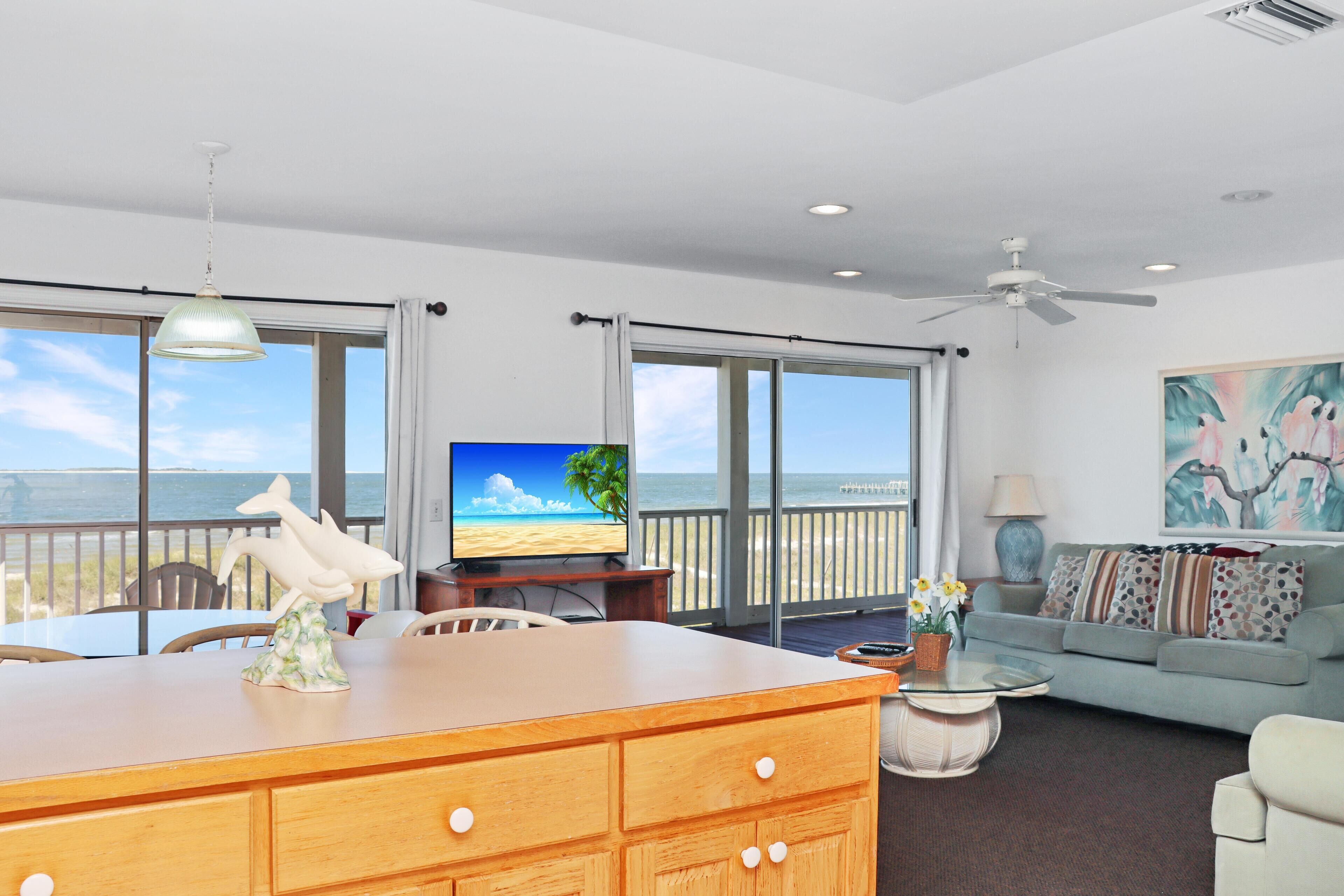 House, Multiple Beds (Flamingo Dunes) | Living area