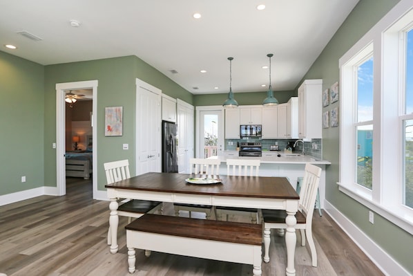 House, 3 Bedrooms | Dining