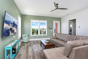 House, 3 Bedrooms | Living room - Happy to be Here by Pristine Properties (Port St. Joe)