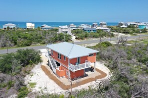 House, 3 Bedrooms | Exterior