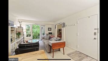 智能電視、 辦公室