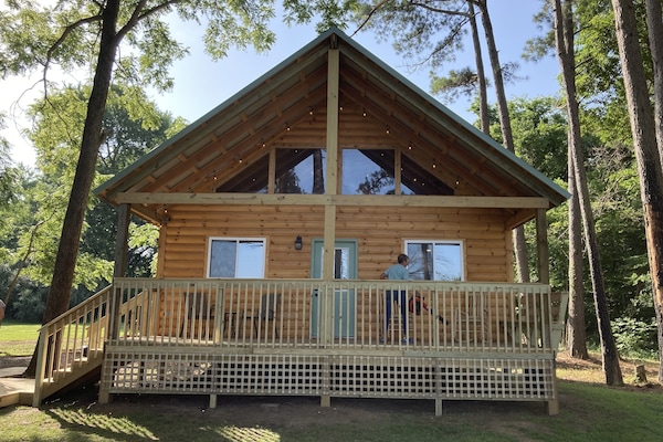 The Newest Buck&Bass Cabin, Eagle Cabin. Includes The Eagles Nest Loft!