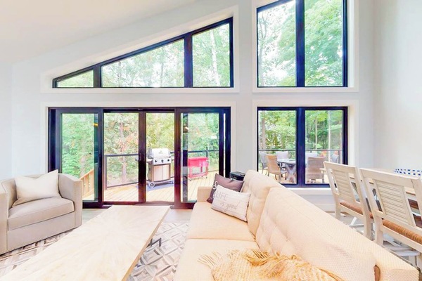 Smart-tv en een open haard