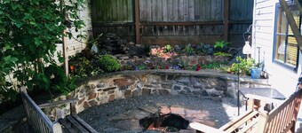 Cozy Getaway w/Hot tub, Fireplace, Firepit & A/C
