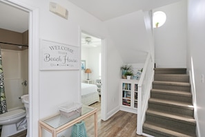 House, Multiple Beds (Narrow Escape)