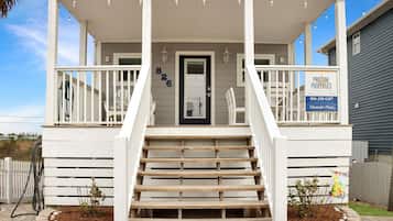 House, Multiple Beds (Oleander Place) | Exterior detail