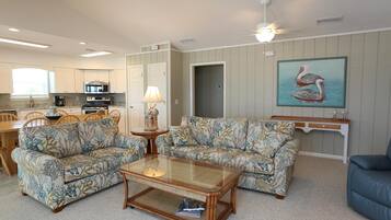 House, Multiple Beds (One More Time Again) | Living area