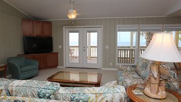 Hus - flera sängar (One More Time Again) | Vardagsrum