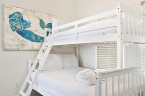 House, Multiple Beds (La Mer)
