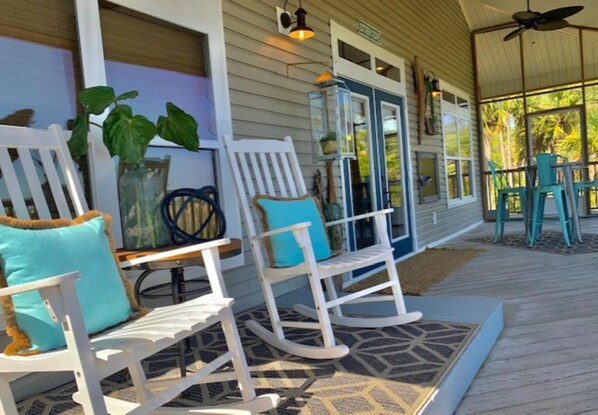 Nhà, 3 phòng ngủ | Ban công