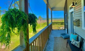 House, 3 Bedrooms | Balcony