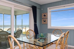 House, Multiple Beds (Indian Summer) | Dining