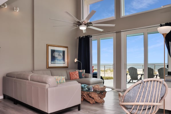House, Multiple Beds (Indian Summer) | Living area