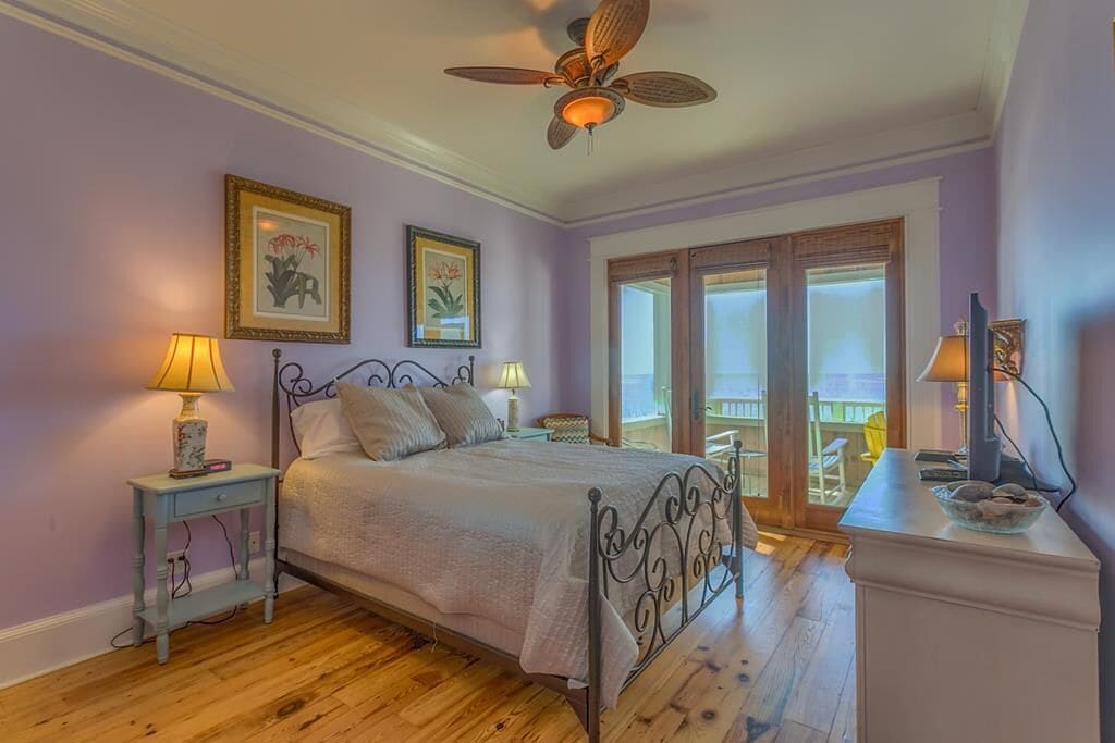 하우스, 퀸사이즈침대 2개 (Island Idyl) | 4 개의 침실, 각각 다른 스타일의 인테리어, 각각 다르게 가구 비치