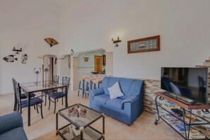 Smart TV - Bright chalet on the coast (Alcúdia)