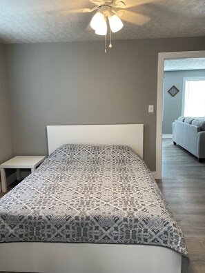 1 bedroom, free WiFi, bed sheets