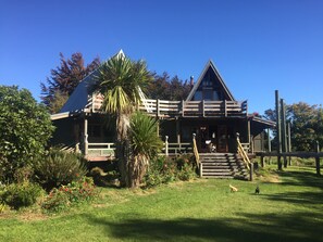 Exterior - Mountain Unwind and adventure Chalet (Ohakune)