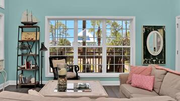 House, 1 King Bed (Rehoboth Cottage) | Living area