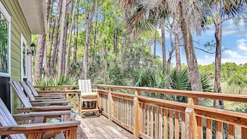 House, 1 King Bed (Rehoboth Cottage) | Property grounds