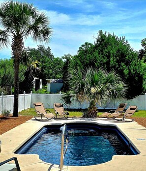 Ev, Birden Çok Yatak (Pearly Shells) | Havuz