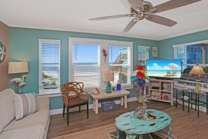 Apartment, Mehrere Betten (Paradise By The Gulf) | Wohnbereich