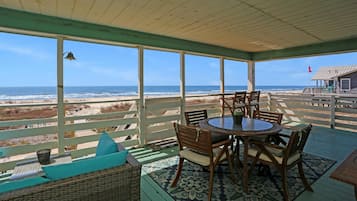 House, Multiple Beds (Pelican Bend) | Outdoor dining