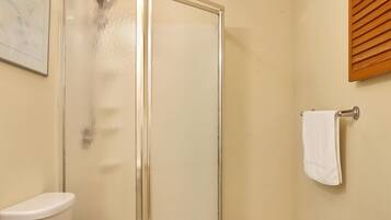 獨棟房屋, 多張床 (Pelican) | 浴室 | 毛巾