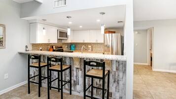 Rumah, Beberapa Tempat Tidur (Sharkeys) | Dapur pribadi