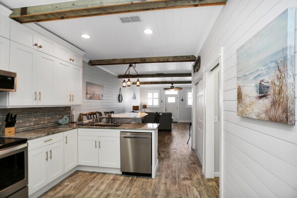 Townhome, Multiple Beds (Set Sail at 5) | Private kitchen