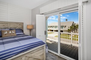 2 habitaciones, decoración personalizada y muebles diferentes 